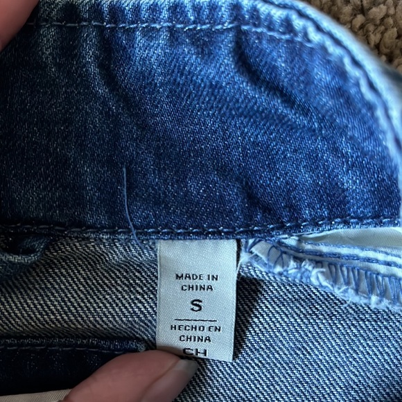 Levi’s jean jacket - Picture 3 of 3